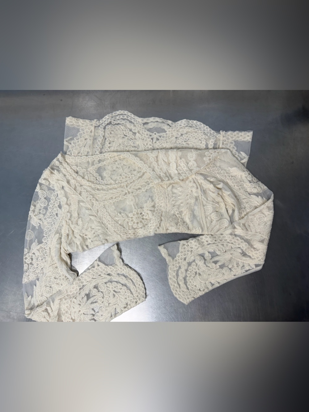 Ivory heavy Lace Long Sleeve Crochet Top - Picture 9 of 10
